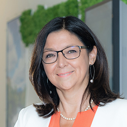 Christa Strobl